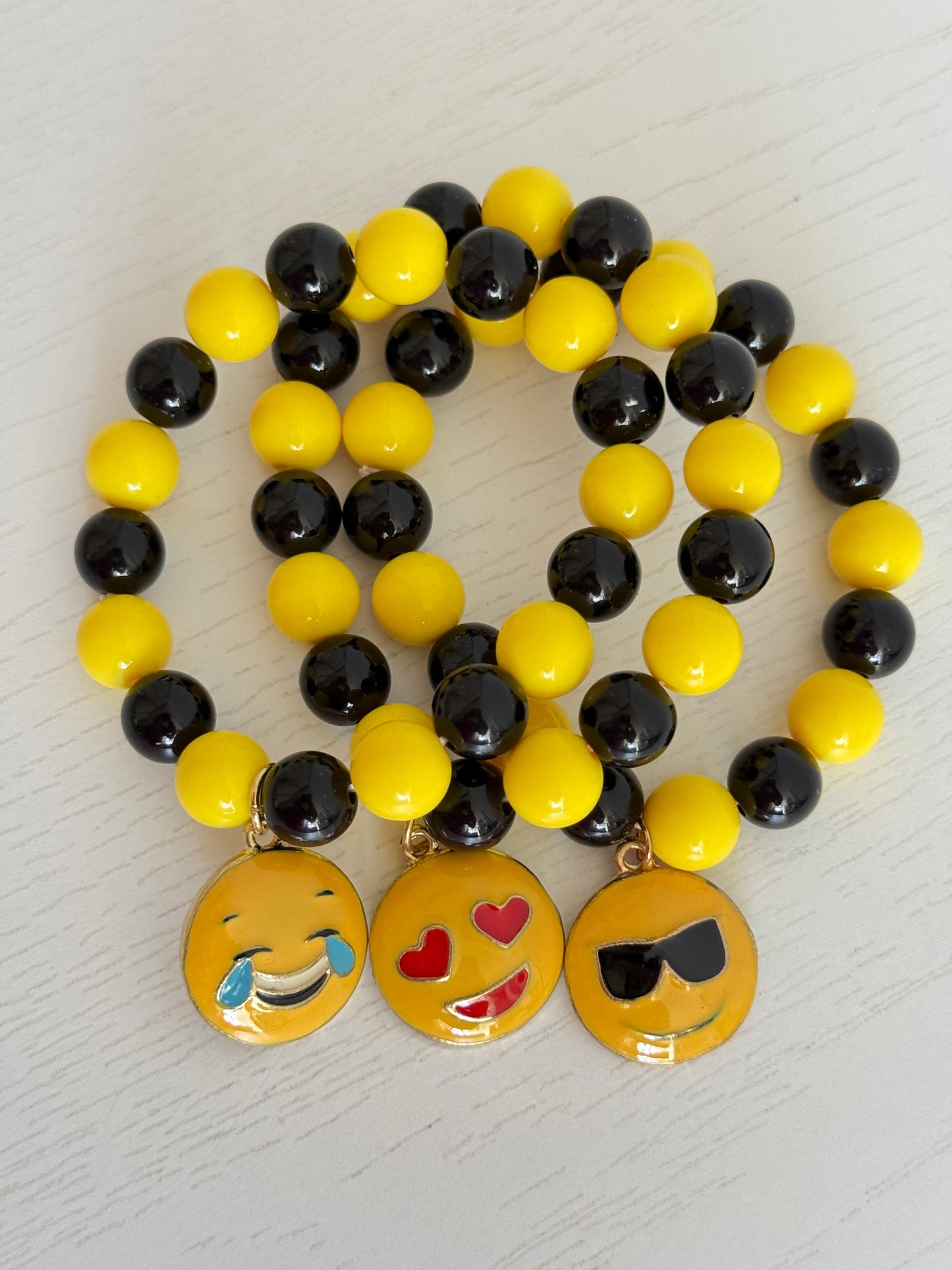 3 PCS LOT EMOJI Cool Love LOL CRY FACE Friendship Stretch Bead Bracelets 😎😍😂